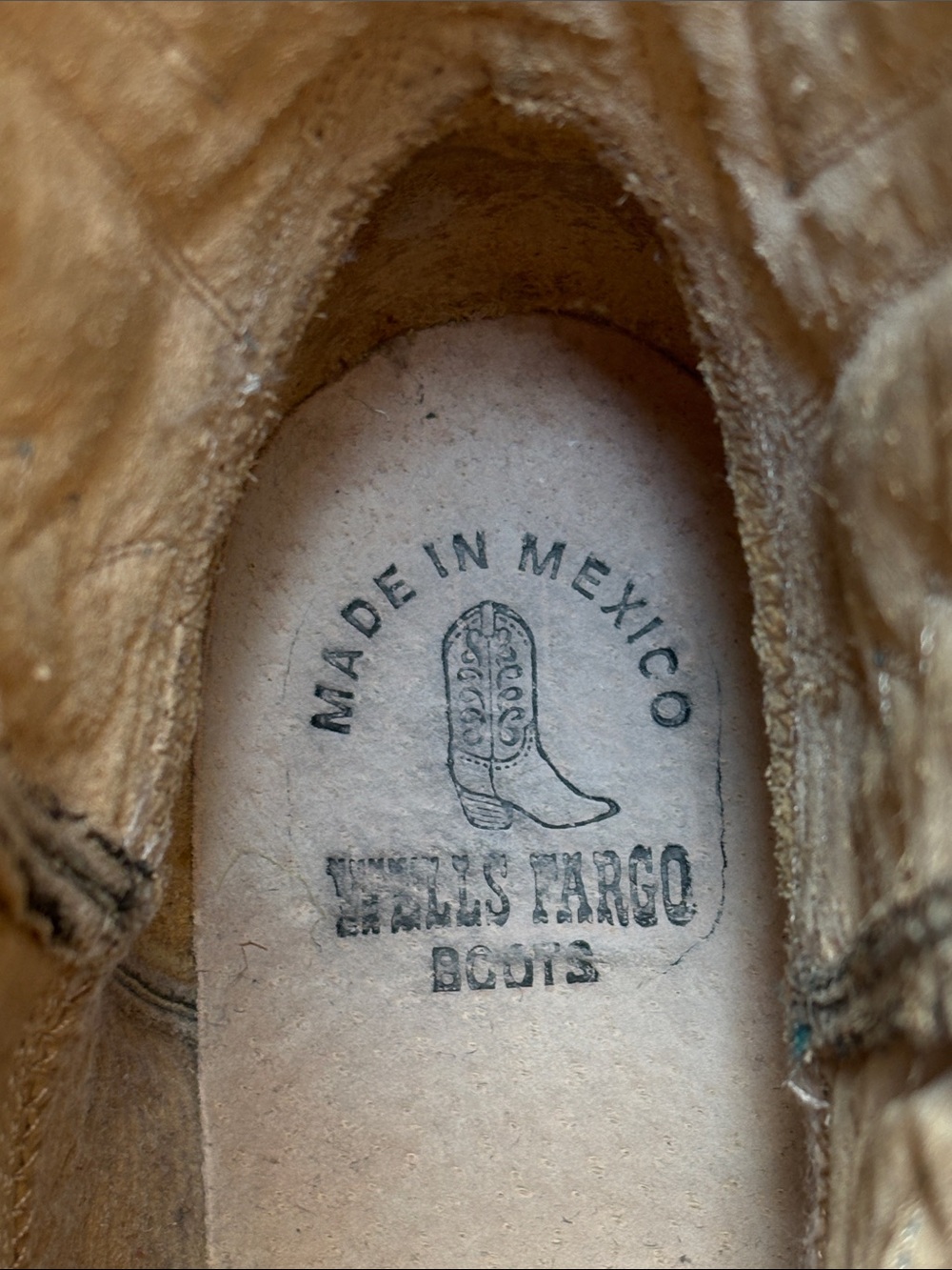 👻sold👻Wells Fargo Leather Cowboy Boots with Turquoise Stitching - Picture 7 of 10